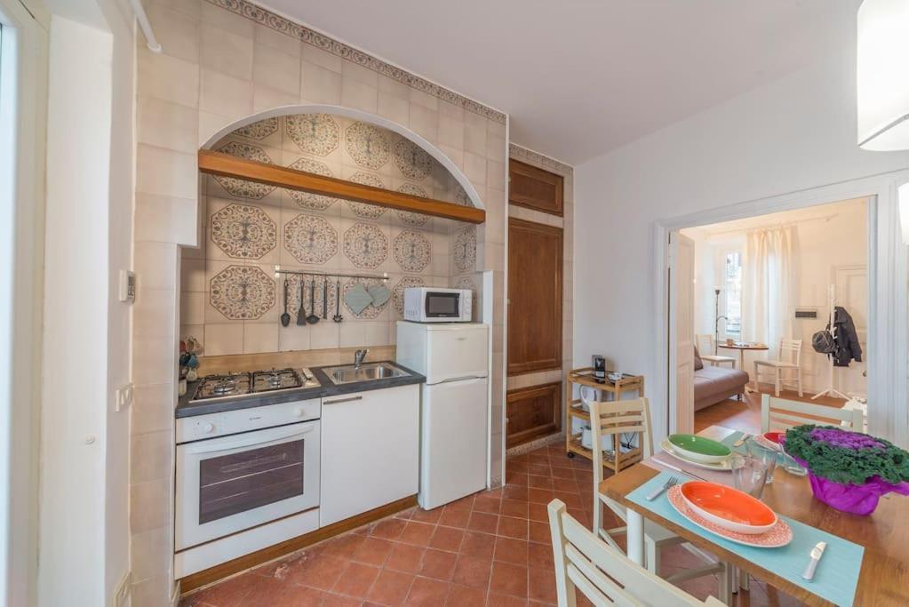 Trevi Domus Avignonesi Apartment Rome Exterior photo